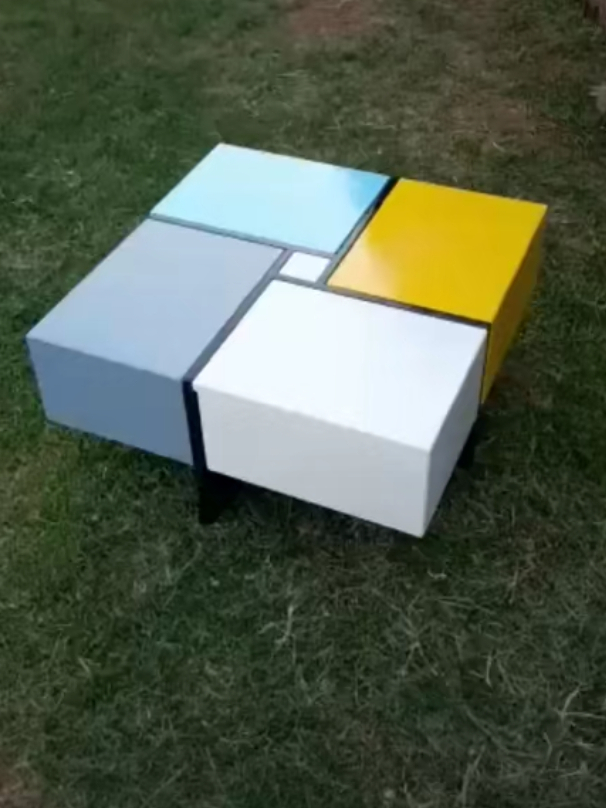 CT-17-B (Center Table for living & Drawing)