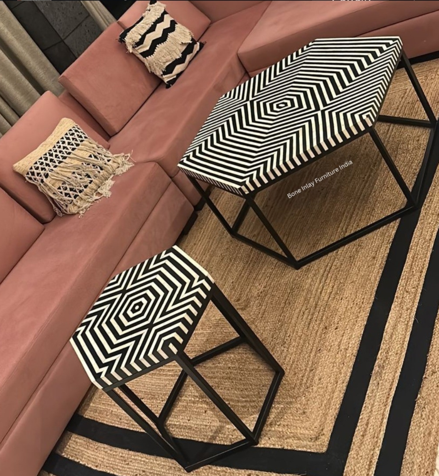 CT-21.0 (Center Table for living & Drawing)