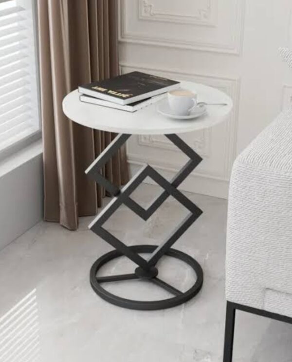 Metal coffee table (MCT 000)