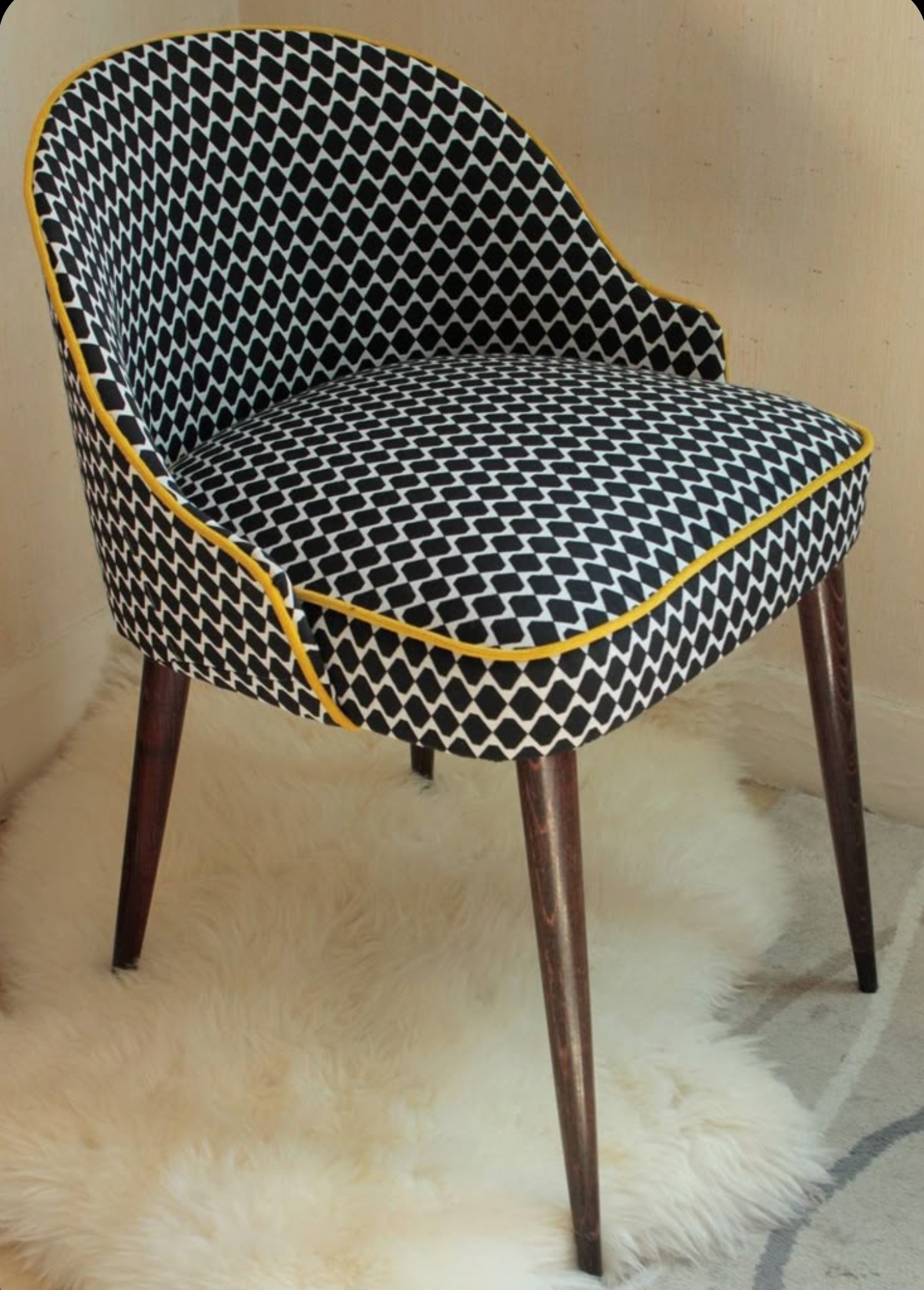 SC-19 (Sofa Chair Full Upholstery)