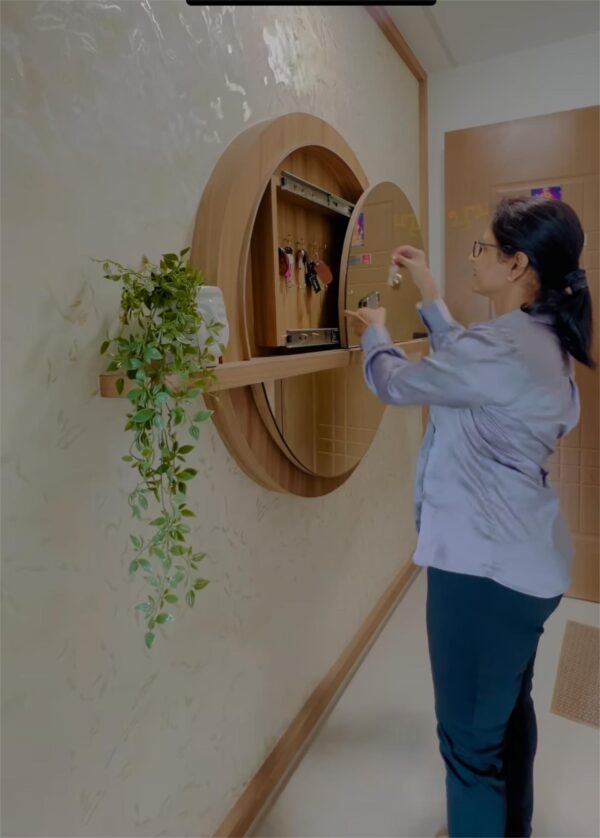 Modern key holder  (MKH-032)